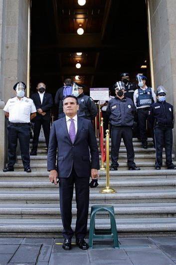 Va Aureoles a SCJN con supuestas pruebas de narcoelección