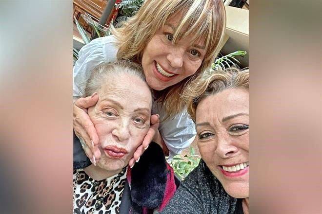 Silvia Pinal consigue curarse con amor familiar