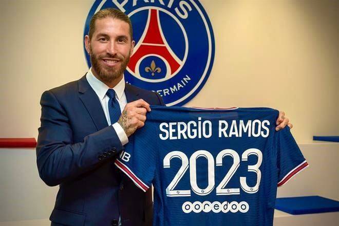 Firma Ramos con el PSG
