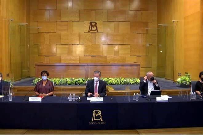 Divide inflación a Junta de Banxico