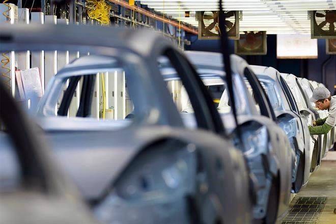 Choca EU con México y Canadá por reglas de origen en autos