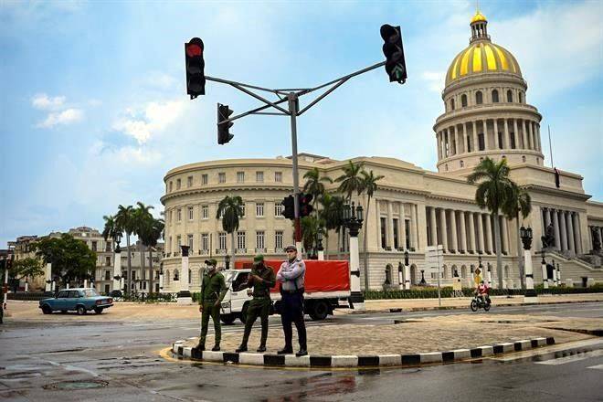 Restablece Cuba internet… sin redes sociales