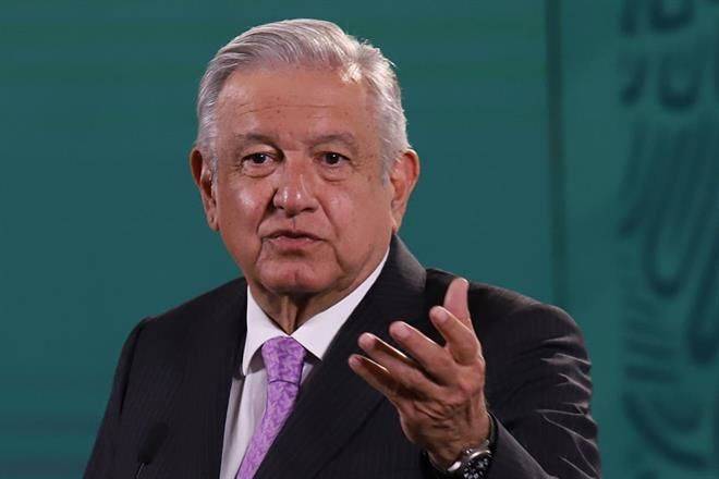 Vemos bien que se amplíe plazo para outsourcing.- AMLO