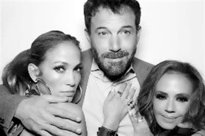 ¿Presumen su amor? Posan JLo y Ben Affleck juntos