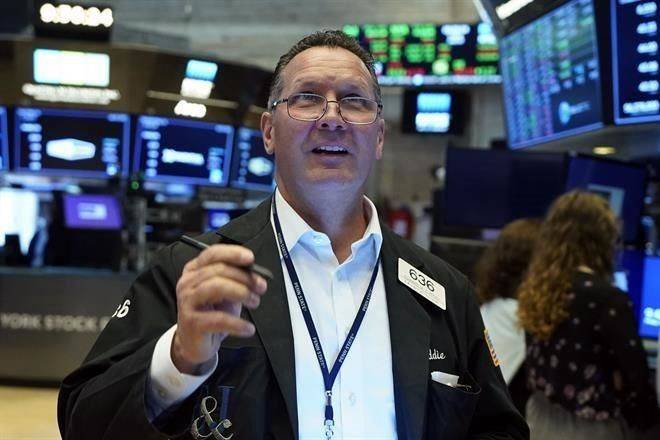 Supera Dow Jones los 35 mil puntos por primera vez
