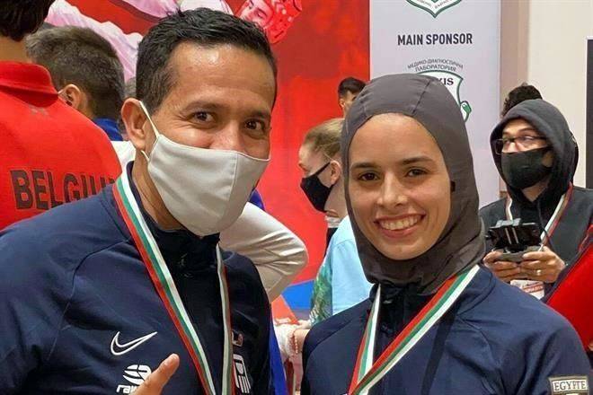 Lleva Óscar Salazar a sus pupilos al podio en JO