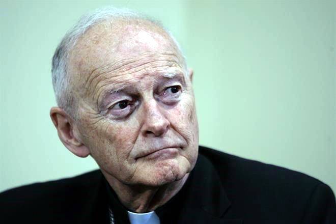 Acusa EU de agresión sexual por primera vez a un Cardenal