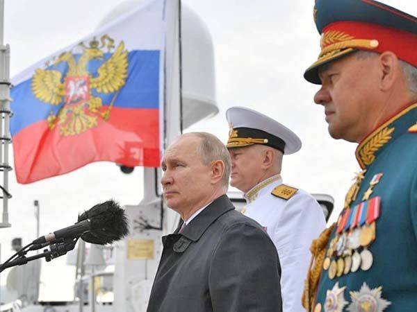 Amenaza Putin a enemigos con un ‘ataque imprevisible’