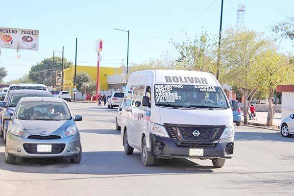 Instalan cámaras en combis de Sabinas