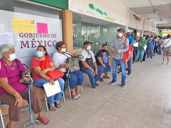 Podrán registrarse en 65 y Más vía telefónica