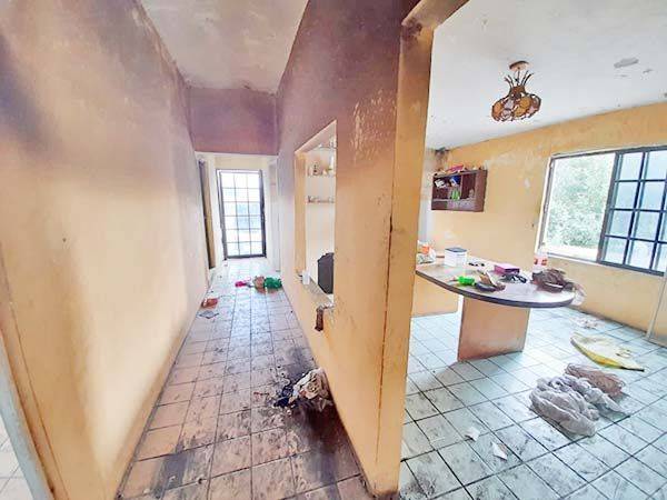 Pierden todo en incendio madre y su hija pequeña
