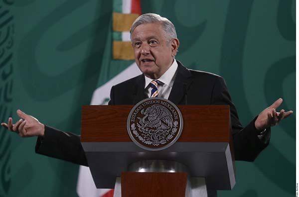 Exhibe The Economist cantifleos de AMLO