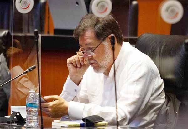 Fernández Noroña sale positivo «al coví»