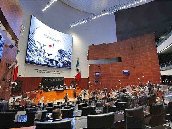 Sin desafueros, Comisión Permanente avala extraordinario