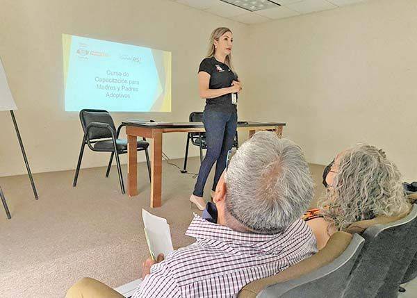 Capacita Pronnif a padres adoptantes