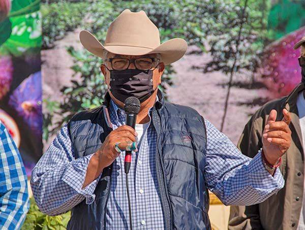 Capacita la SDR a productores de higo