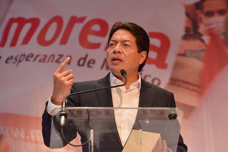 Acusa Mario Delgado de ‘asesinos, ladrones y traidores’ a expresidentes