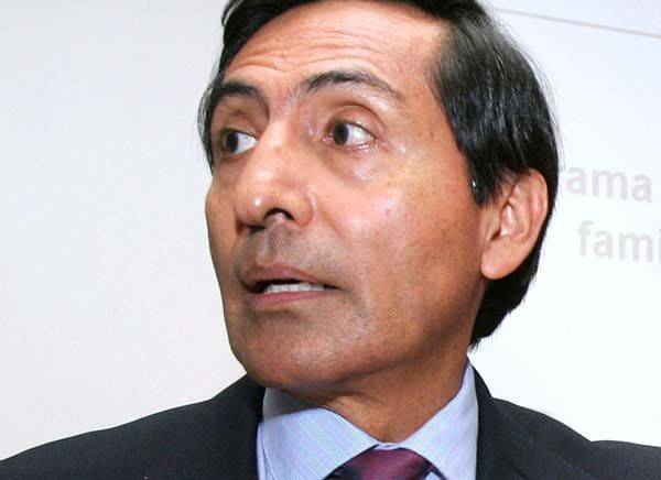 Llega Ramírez de la O en medio de polémica