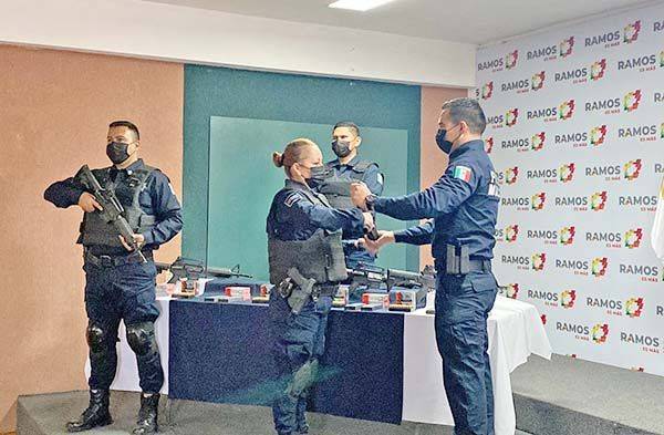 Equipan a Policía de Ramos Arizpe