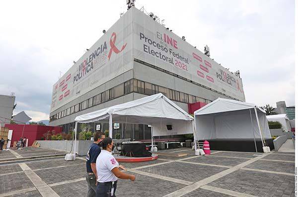 Perfilan 1,203 mdp en multas a partidos