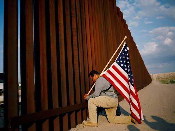 Biden cancela contratos para construcción de muro fronterizo con México