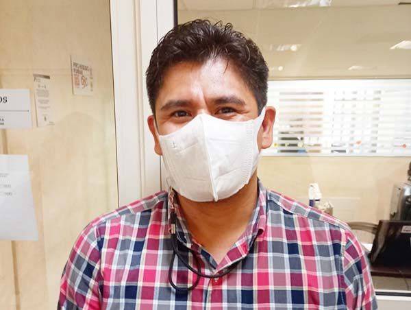 Se pelean ambulantes con locatarios de Pulga