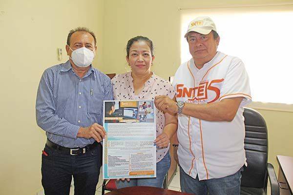 Invitan a docentes a contar su historia