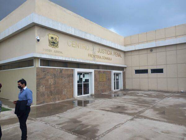 Vinculan a proceso a ladrón de Mustang