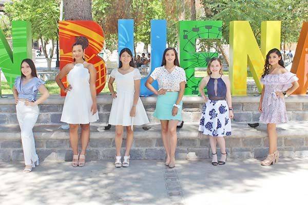 Presentan a candidatas a reina de San Buena