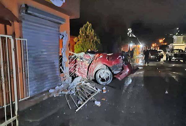 Muere joven pareja en trágico accidente