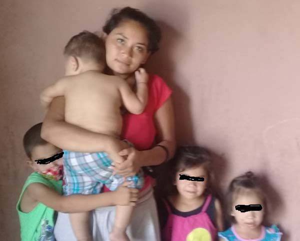 Abandonan a familia del minero fallecido