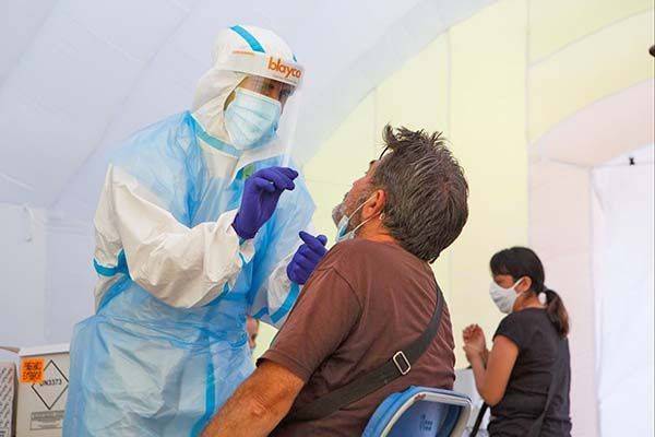 Se contagia un médico vacunado del Amparo