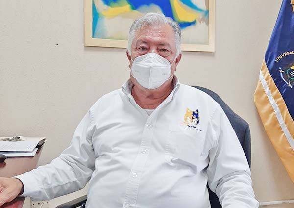 Exhorta Rector de UAC que alumnos se vacunen