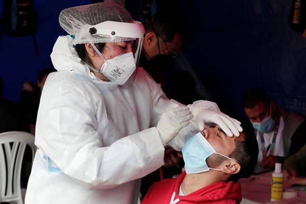 Incontenible el Covid; 62 casos y 8 muertes