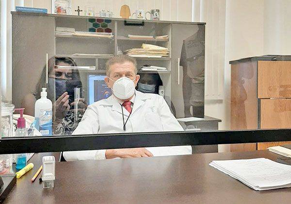 Sufren enfermas de cáncer anulación de Seguro Popular