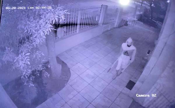 Solicitan identificar a ladrón de iglesia