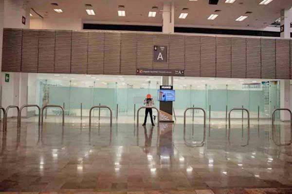 Segob investiga caso de menores de edad extranjeros retenidos en el AICM