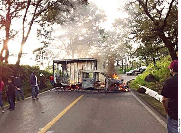 Arde Tierra Caliente por disputa criminal