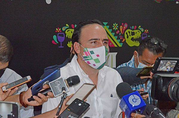 No descarta Manolo ir por la gubernatura
