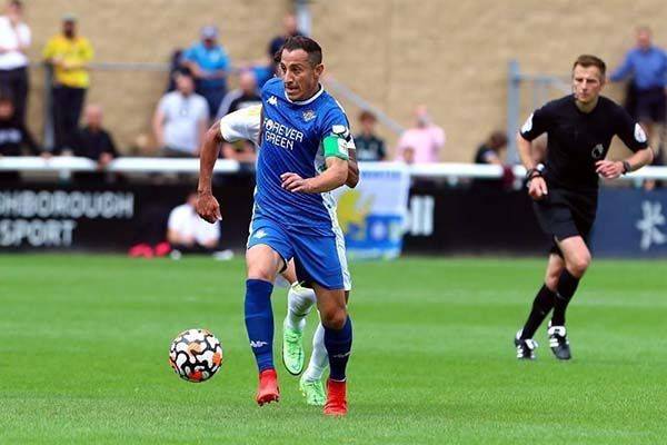 Juega Guardado en triunfo sobre el Leeds del Loco