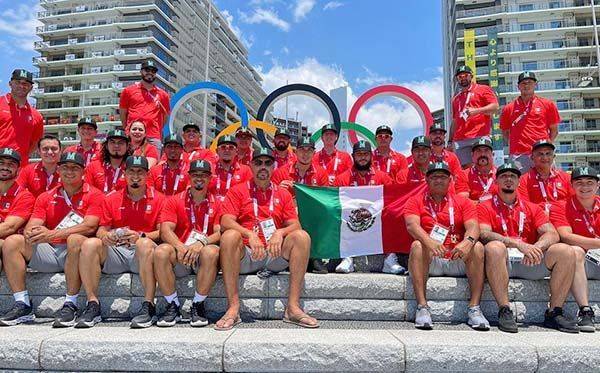Jugadores de Tomateros rompen protocolo en Juegos Olímpicos y podría haber sanciones