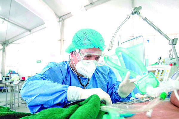 Sin control: 211 contagios y suman 93 hospitalizados