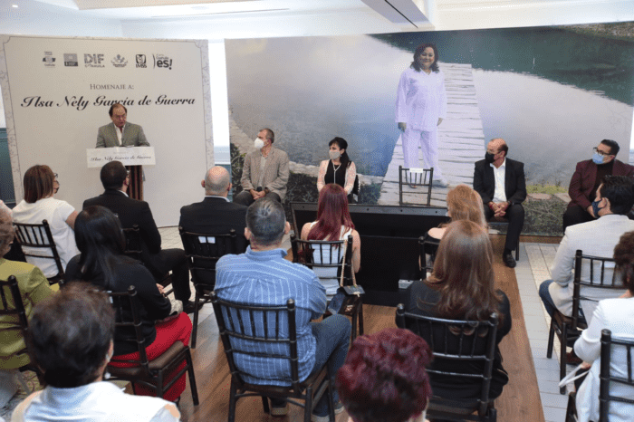 RINDEN HOMENAJE POST MORTEM A ILSA NELY GARCÍA DE GUERRA