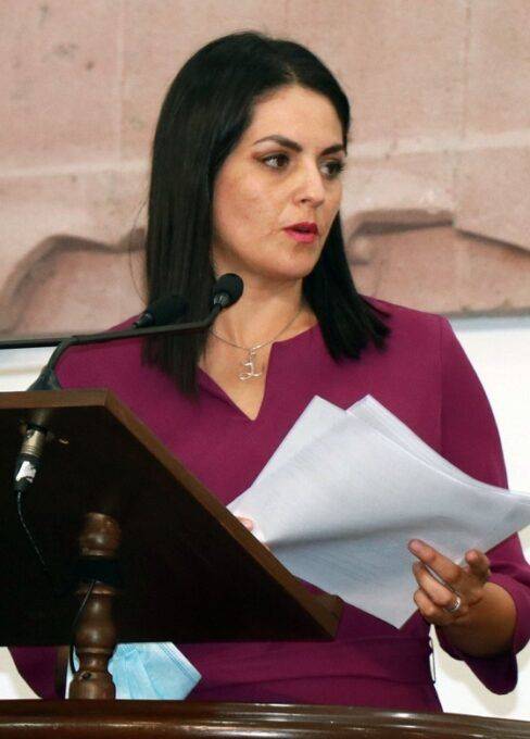 Pide consideren municipios licencias de paternidad por 10 días