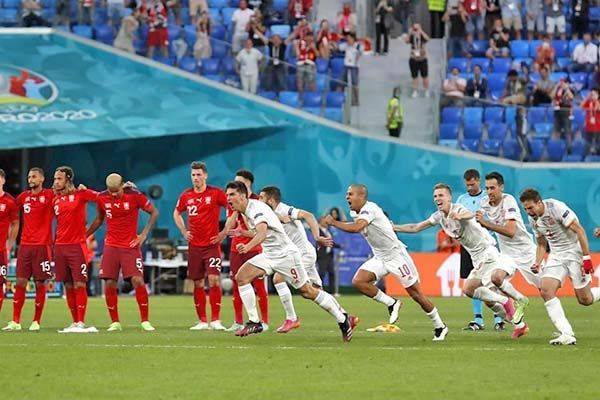 Sufriendo derrota España a Suiza y va a Semis