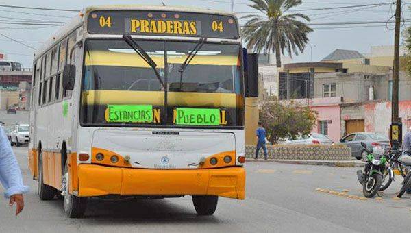 Retraso en ruta Obrera causa aglomeraciones