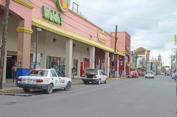 “Nos siguen invadiendo In Drivers”, dicen taxistas
