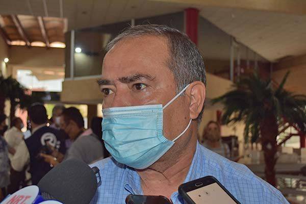 Transitan poco por “ruta de la muerte”