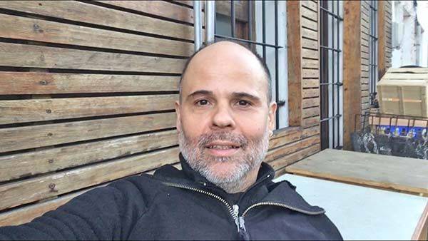 Aborda en su libro poder de jerarquías