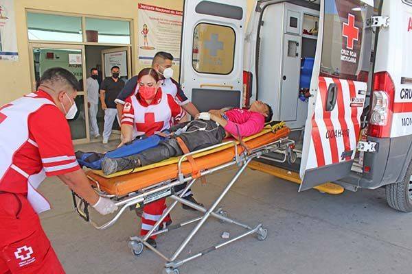 Cafre derriba a motociclista